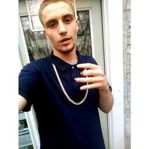 Meet your Posher, Brandon